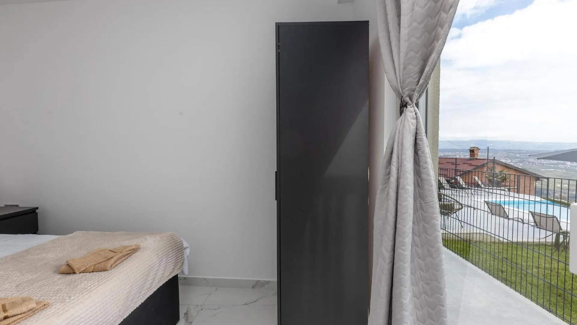 Nice Home In Bregi With House Sea View Breza Holiday home